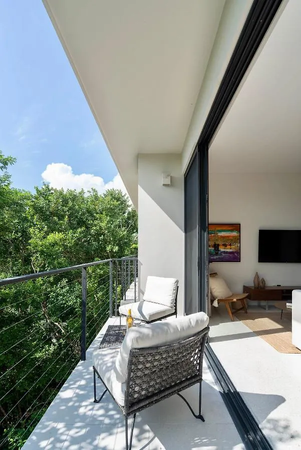 Stylish And Peaceful Jungle Studio At 525 Tulum